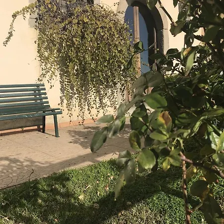 Alloggio per agriturismo Turismo Rurale San Gaetano *